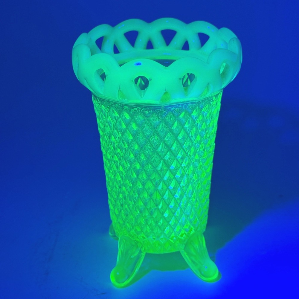 Vintage Imperial Glass Opalescent Green Diamond Lace Uranium Footed Spooner Vase